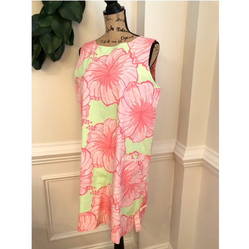 Sleeveless Pink Floral Shift Dress